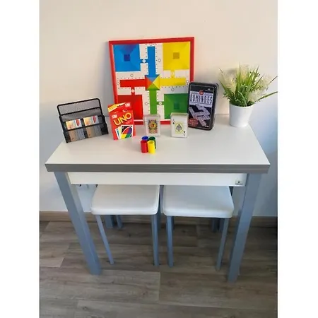 Apartamento-loft, Apartman *